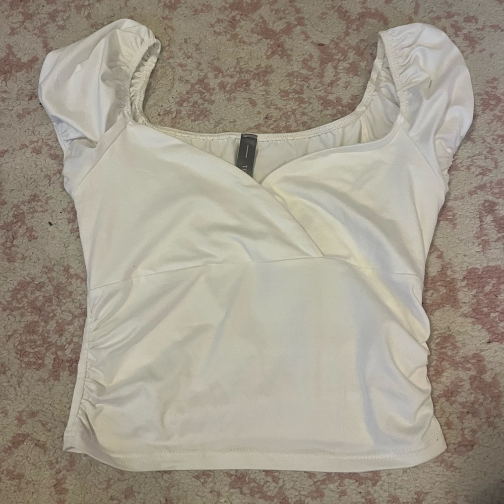 Cute white top